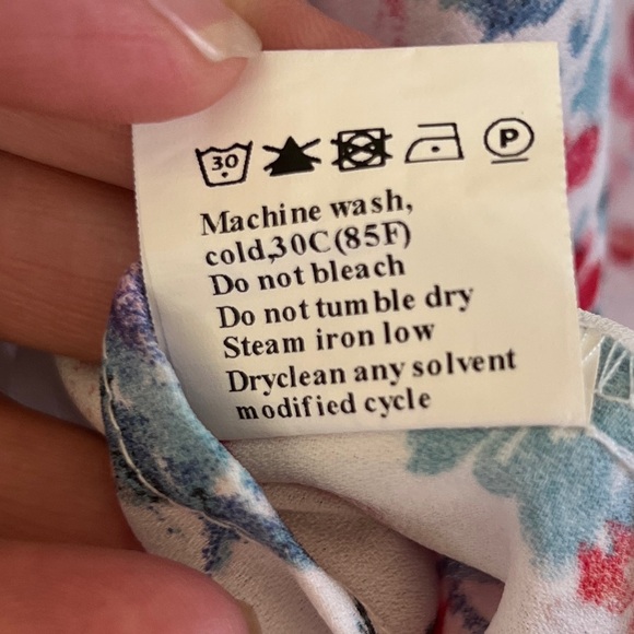 Floral Blouse - Size Small - Picture 12 of 16